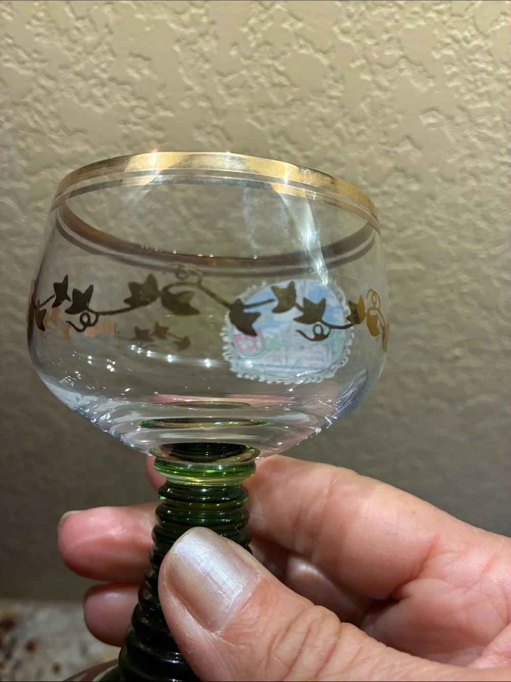 Set of 5! Green bee hive Stemmed German Wine Glasses